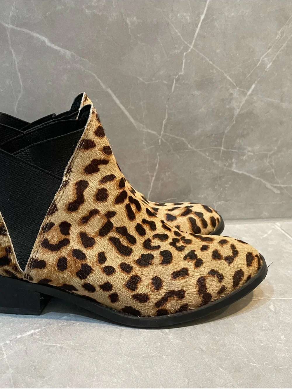 ALDO Leopard Print Hair Texture Chelsea Boots Size 7
